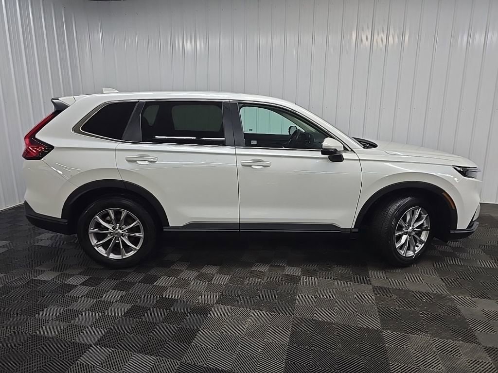 Used 2023 Honda CR-V EX image 2