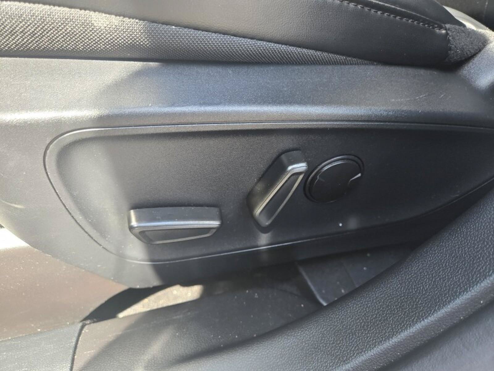 Used 2026 Ford Escape ST-Line AWD/4WD image 19