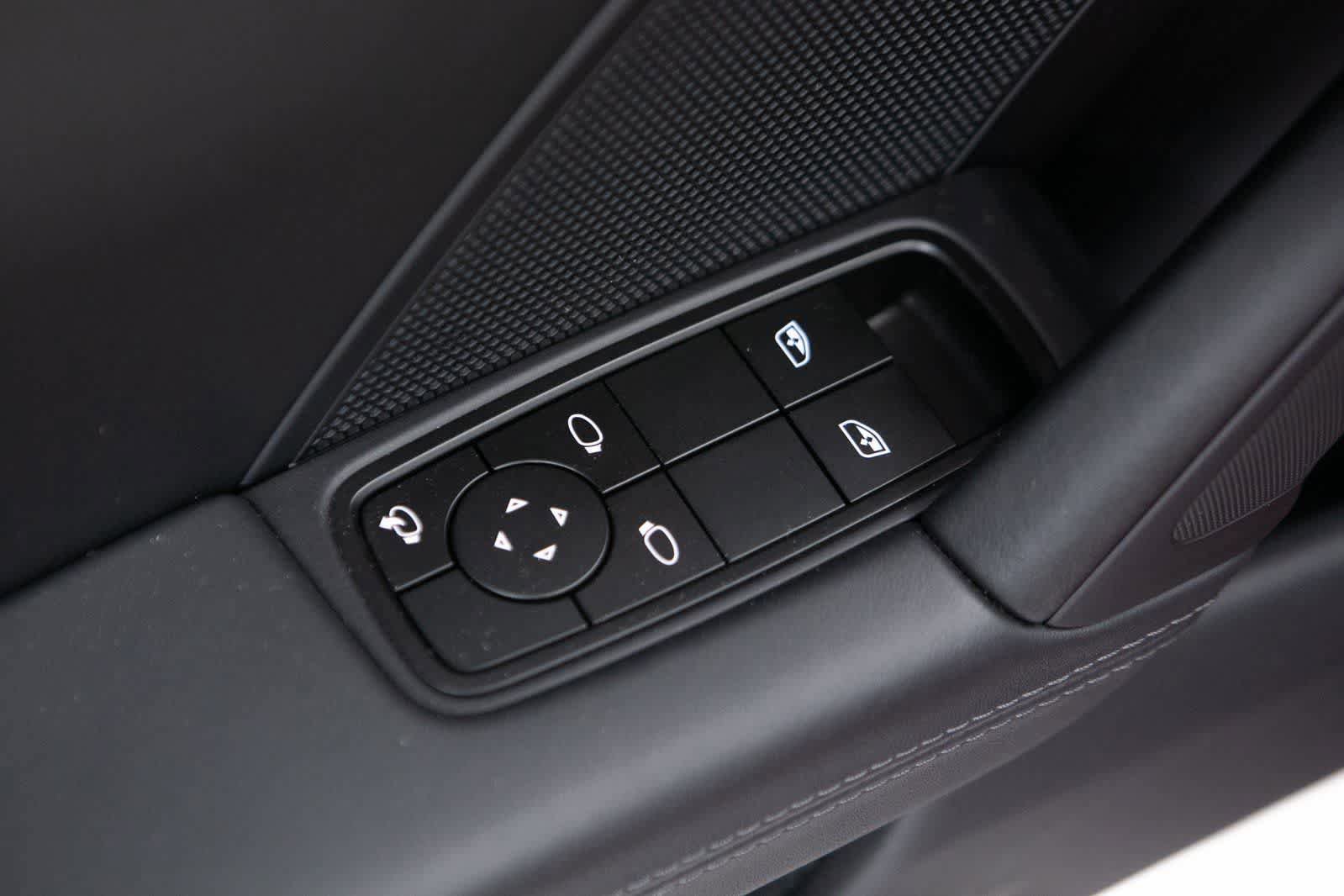 Certified 2025 Porsche 911 Carrera image 18