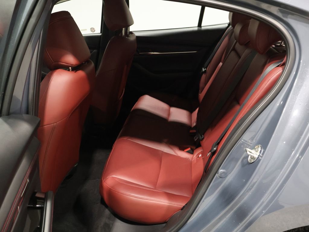 Used 2025 MAZDA MAZDA3 s image 18