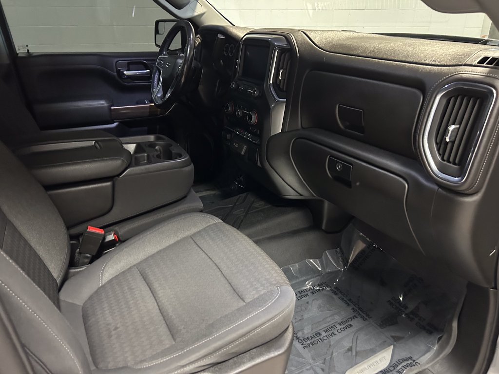Used 2021 Chevrolet Silverado 1500 RST w/ Max Trailering Package AWD/4WD image 18
