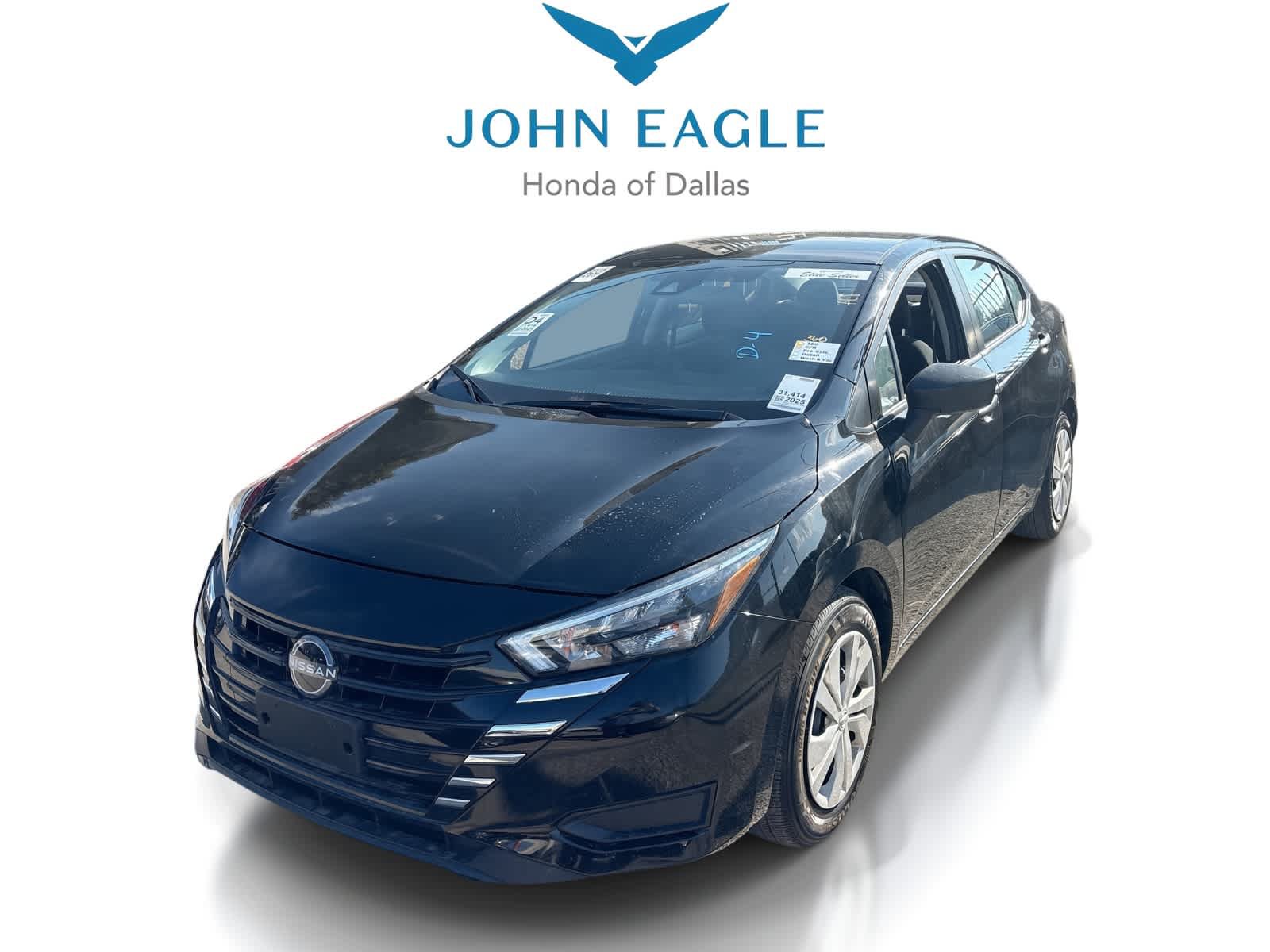Used 2025 Nissan Versa S FWD image 1