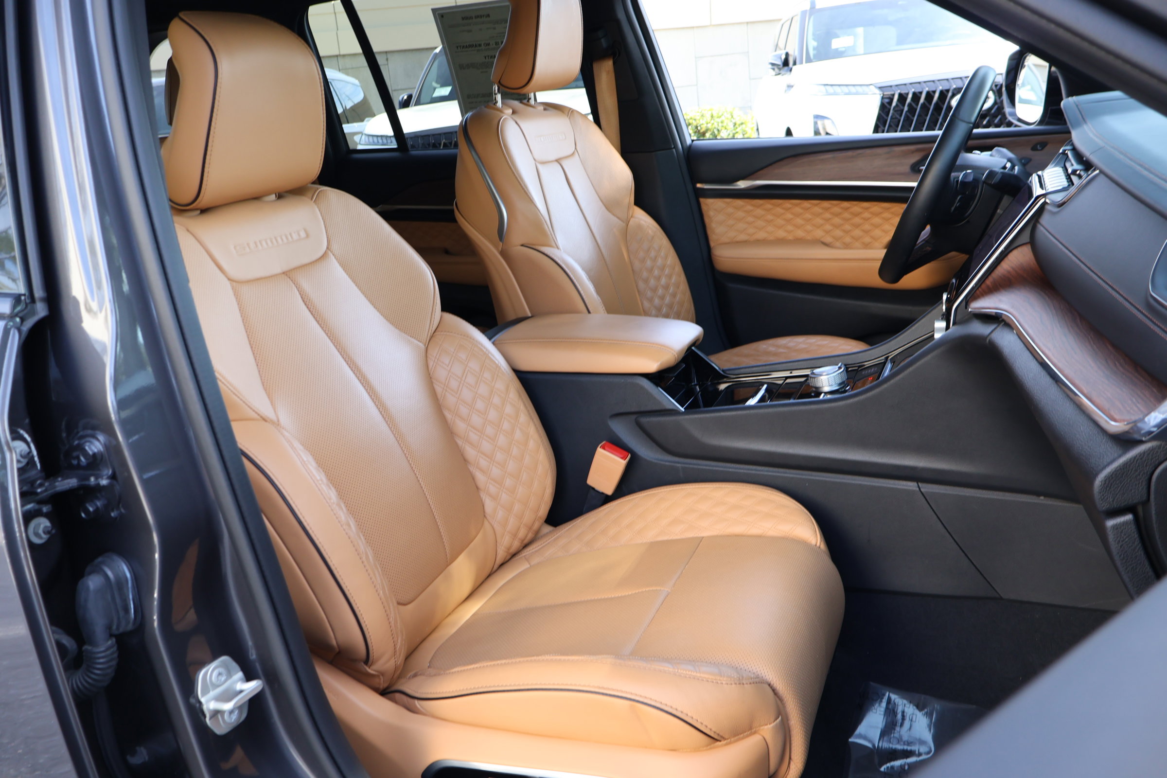 Used 2023 Jeep Grand Cherokee Summit image 19