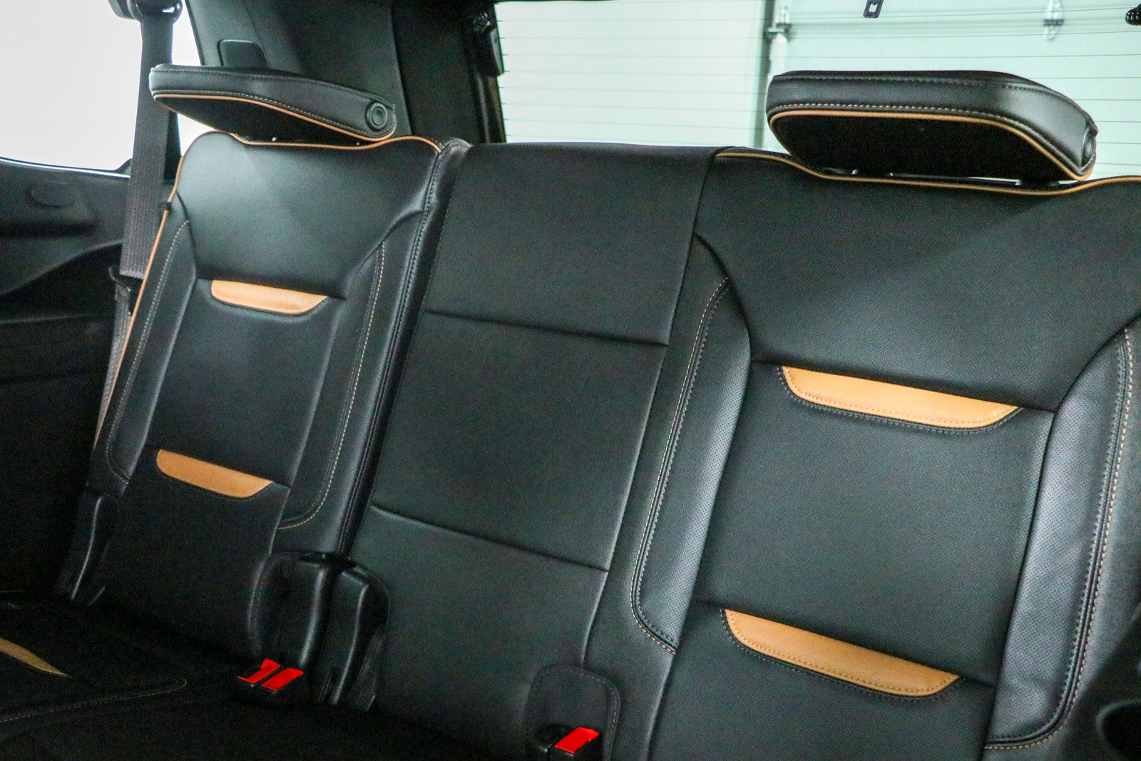 Used 2022 GMC Yukon AT4 AWD/4WD image 29