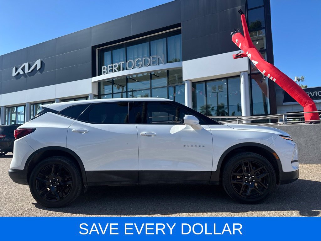 Used 2023 Chevrolet Blazer LT w/ LPO, Cargo Package FWD image 4