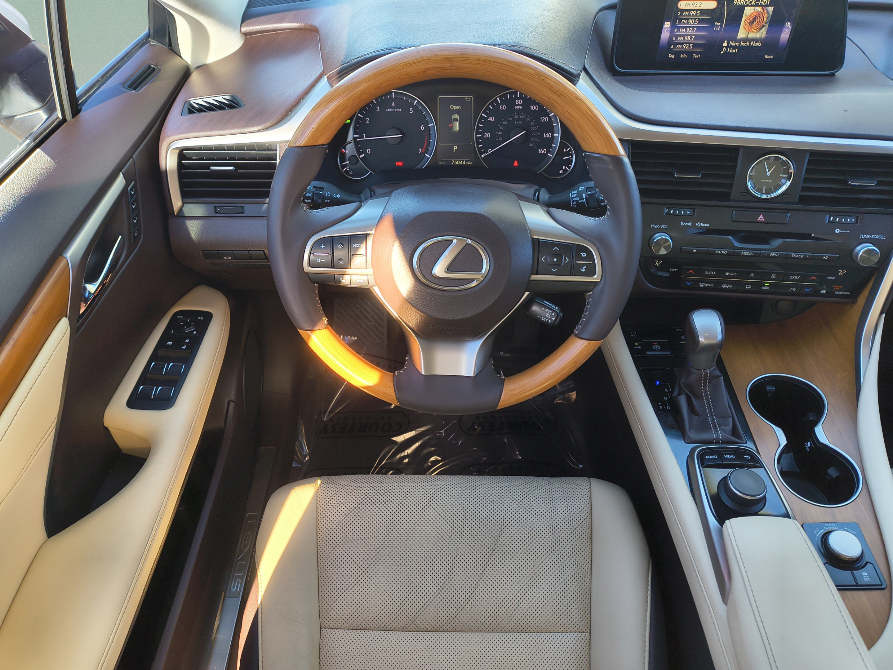 Used 2016 Lexus RX 350 FWD w/ Premium Package image 13