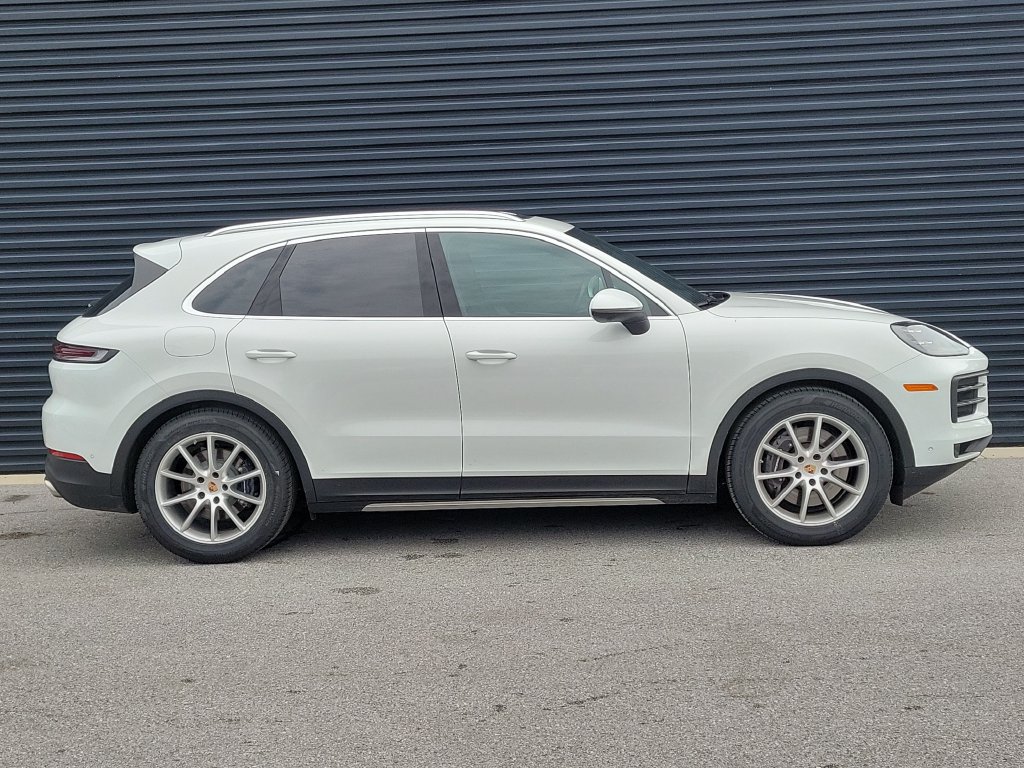 Certified 2026 Porsche Cayenne AWD/4WD image 8
