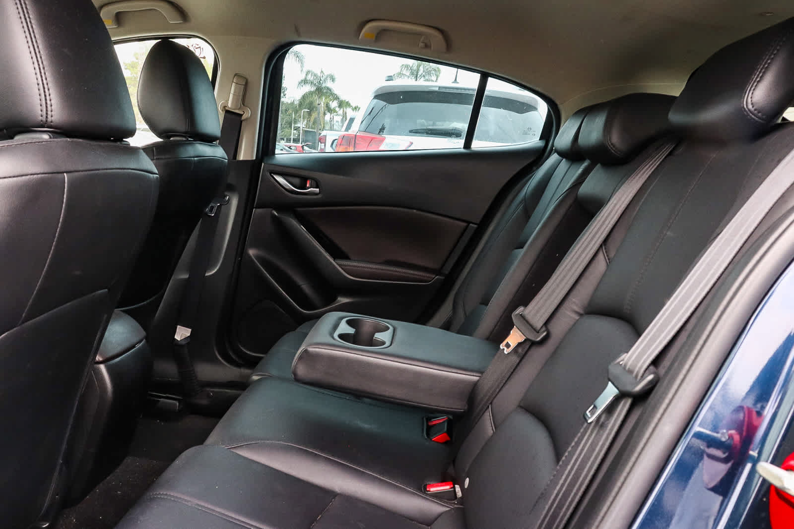 Used 2018 MAZDA MAZDA3 Touring FWD image 18