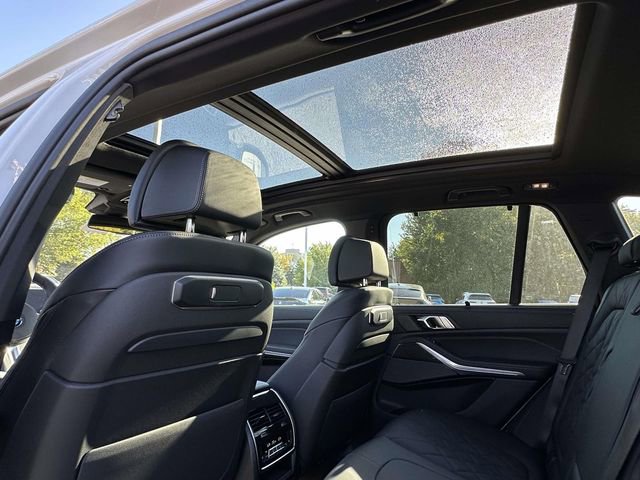 New 2026 BMW X5 M60i image 11