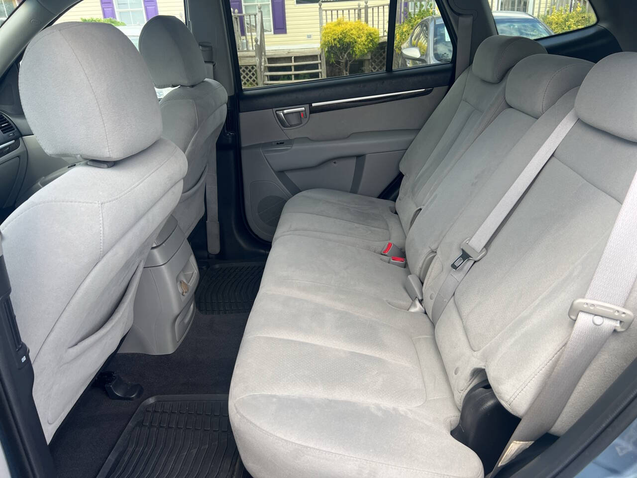 Used 2009 Hyundai Santa Fe GLS w/ Premium Pkg 3 FWD image 13