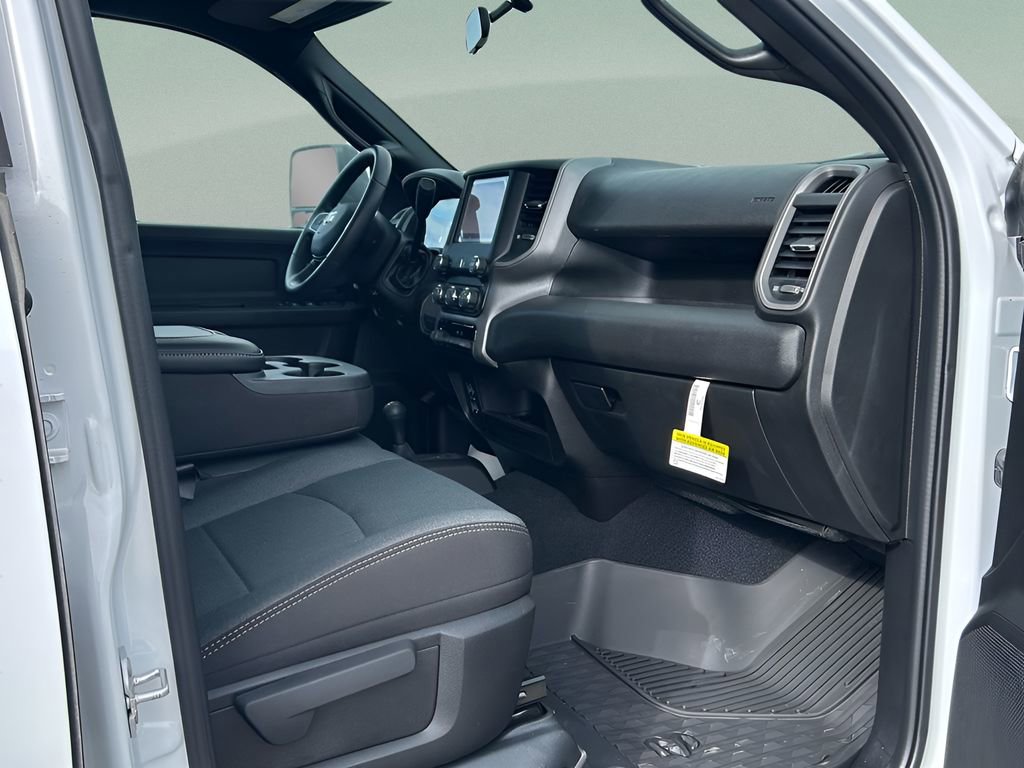 New 2024 RAM 2500 Tradesman w/ Chrome Appearance Group image 24