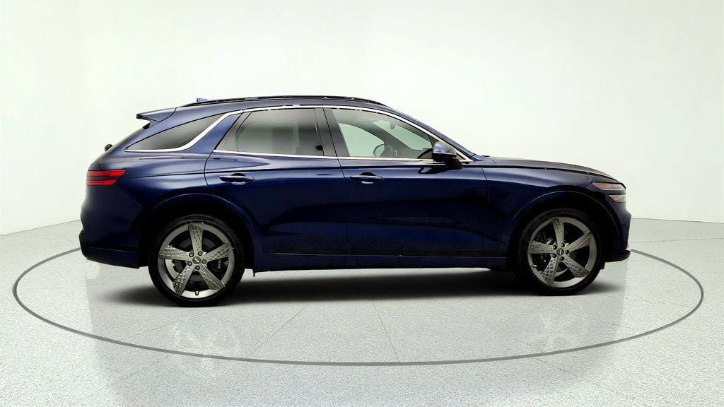 Used 2024 Genesis GV70 3.5T Sport w/ Sport Advanced Package AWD/4WD image 4