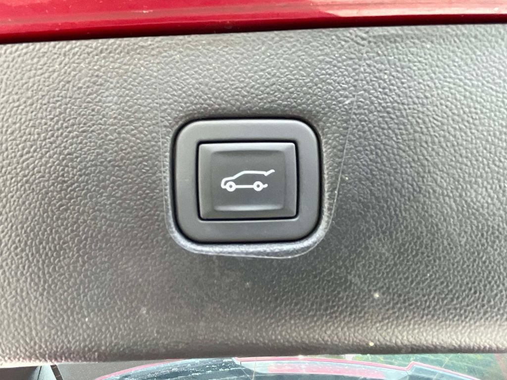 Used 2024 Chevrolet Blazer LT w/ Convenience Package FWD image 10