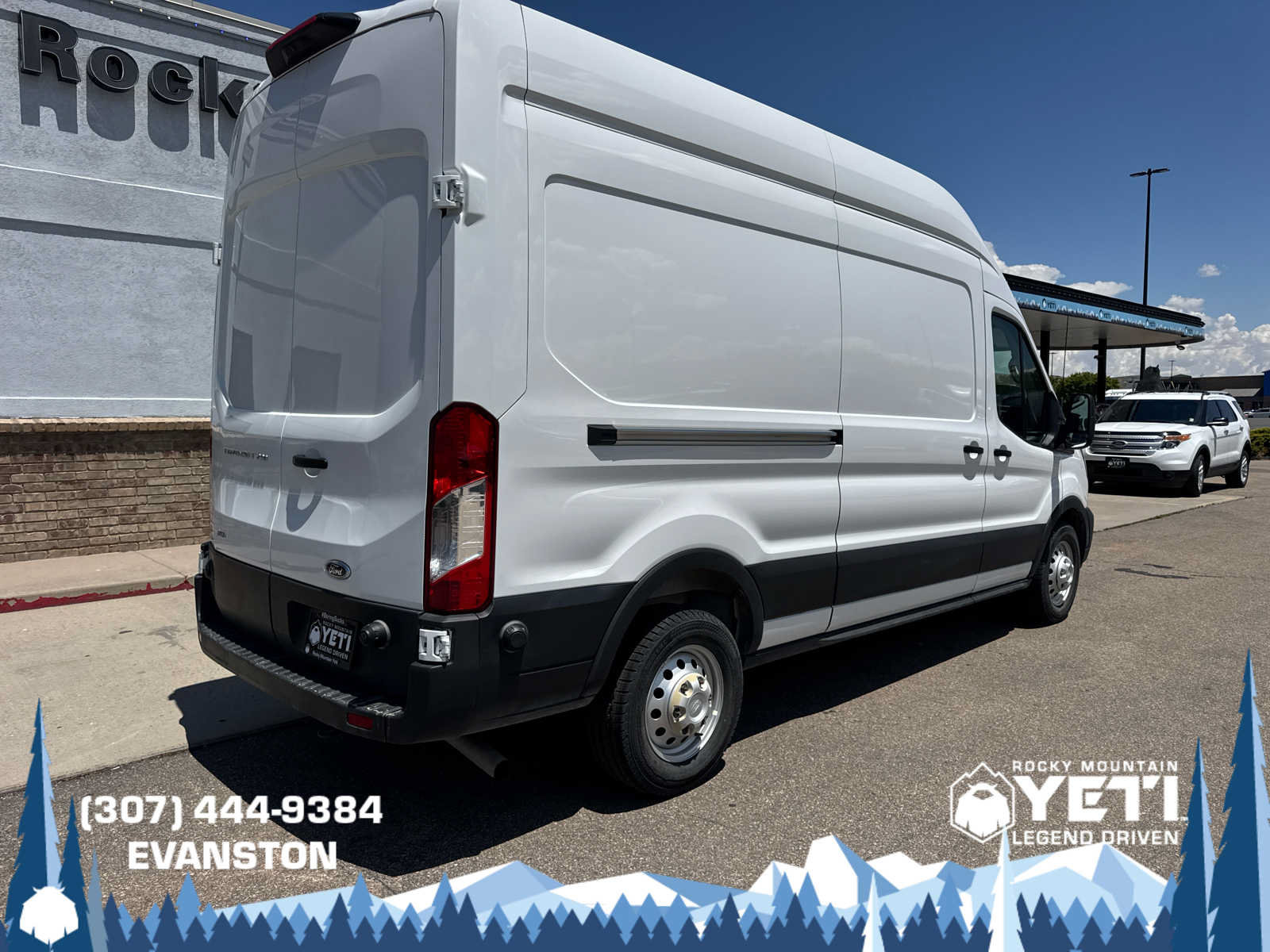 Used 2025 Ford Transit 250 148 High Roof AWD image 3