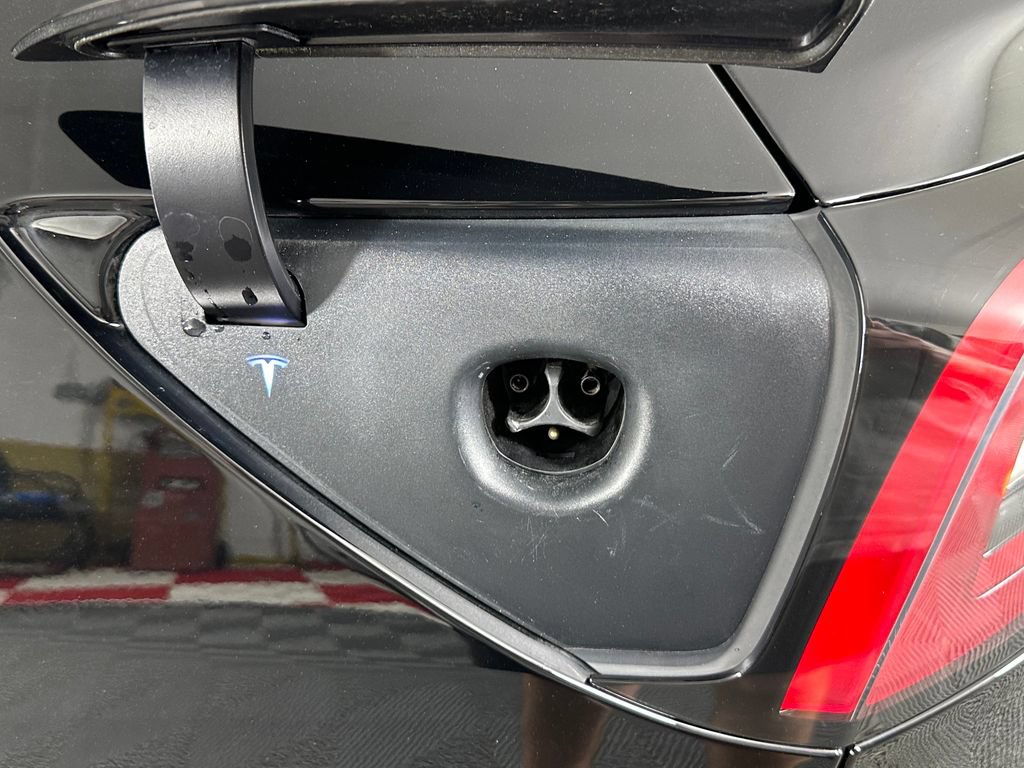 Used 2023 Tesla Model 3 Long Range AWD/4WD image 7