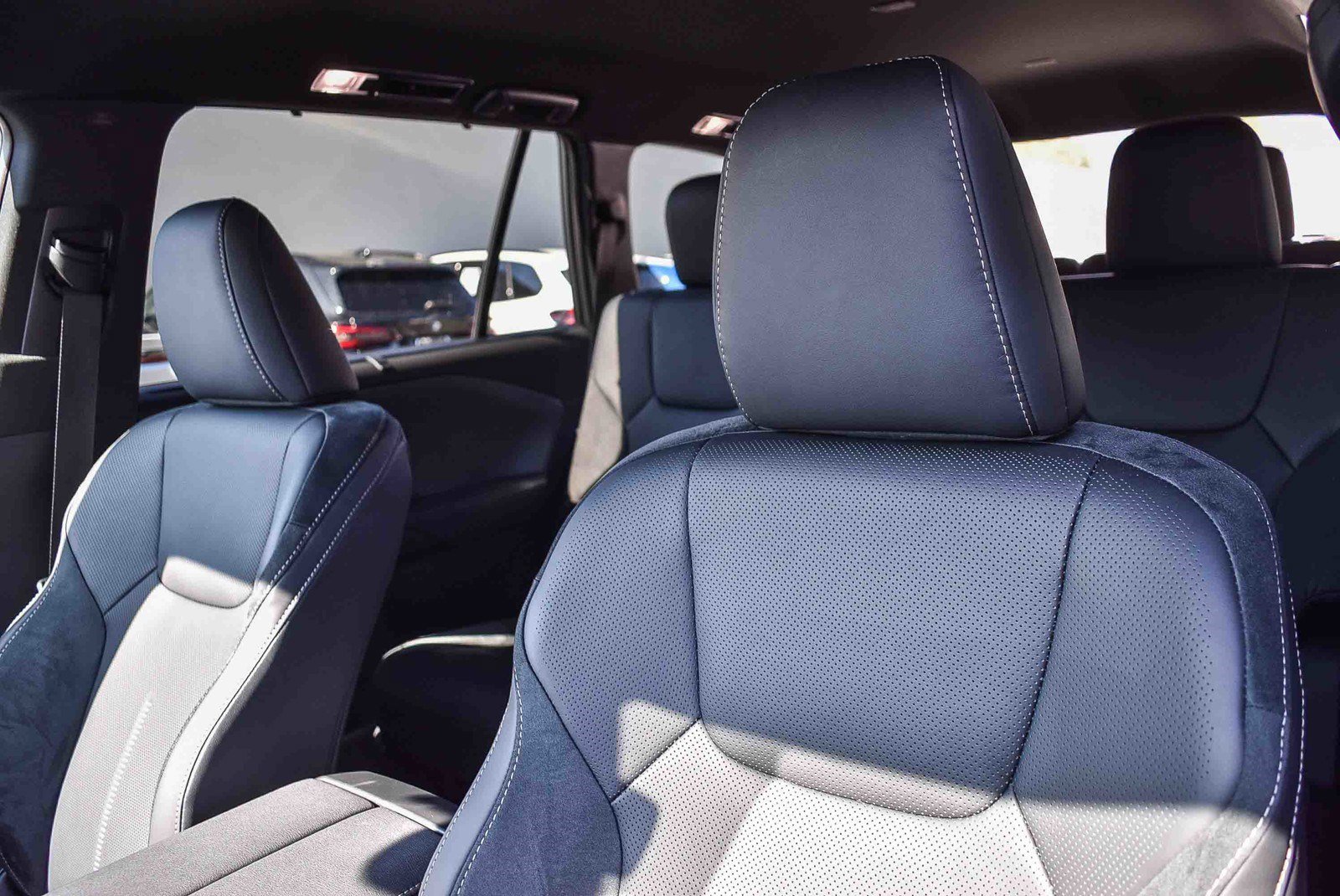 New 2025 Lexus TX 550h AWD Plug-In Hybrid image 23