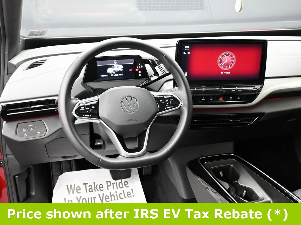 Used 2023 Volkswagen ID.4 S image 31