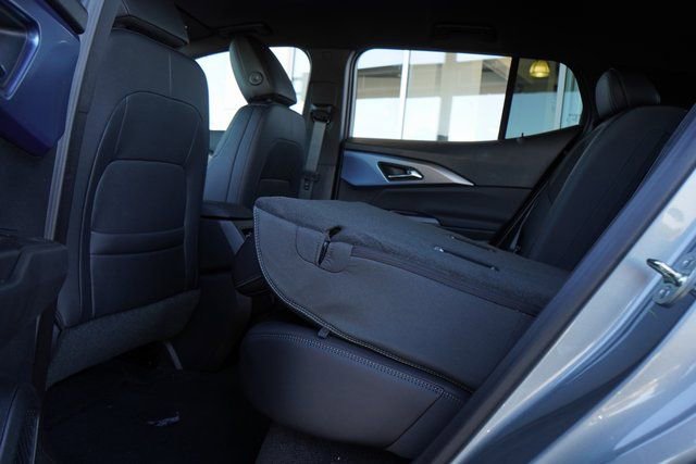 New 2025 Chevrolet Equinox EV LT image 26