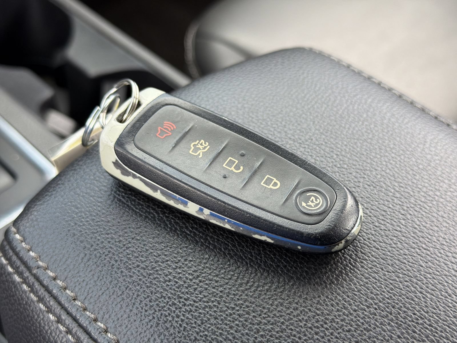 Used 2019 Ford Escape SEL FWD image 35