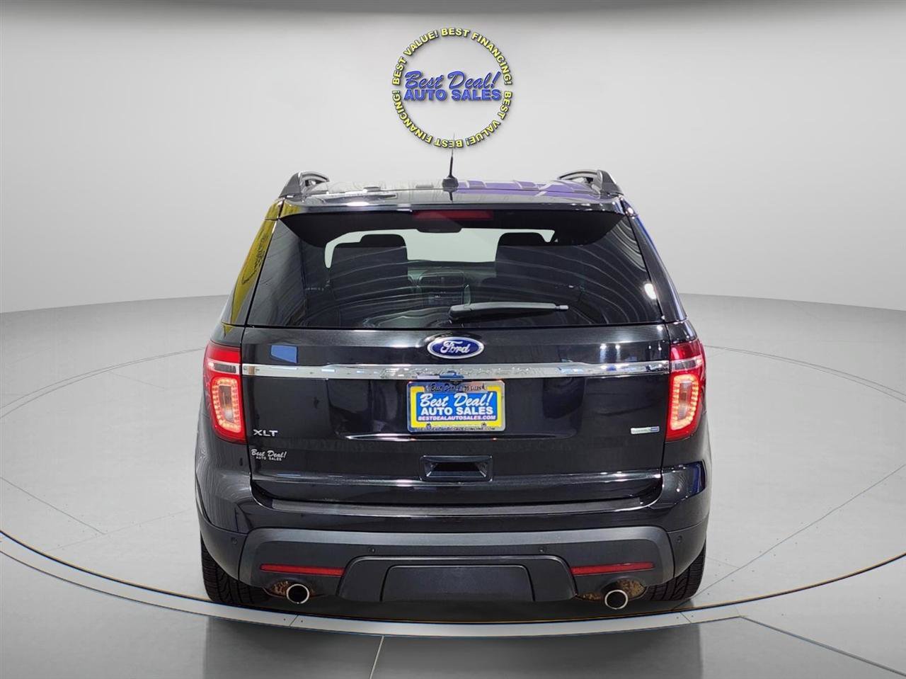 Used 2015 Ford Explorer XLT w/ Equipment Group 202A AWD/4WD image 6