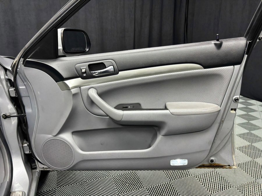 Used 2005 Acura TSX image 25