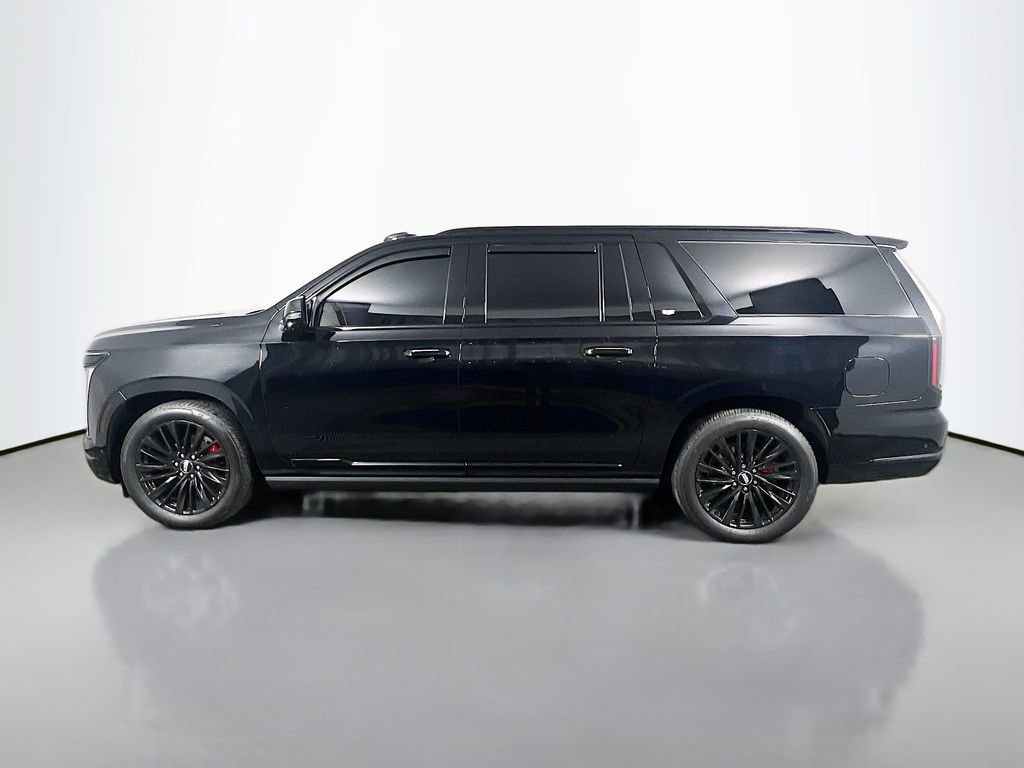 Used 2025 Cadillac Escalade ESV Sport Platinum w/ LPO, ONYX Package image 8