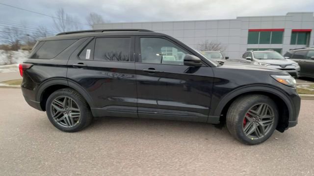 New 2026 Ford Explorer ST w/ Sun And Sound Package image 9