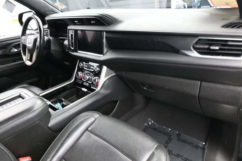 Used 2022 GMC Yukon Denali w/ Denali Premium Package AWD/4WD image 56