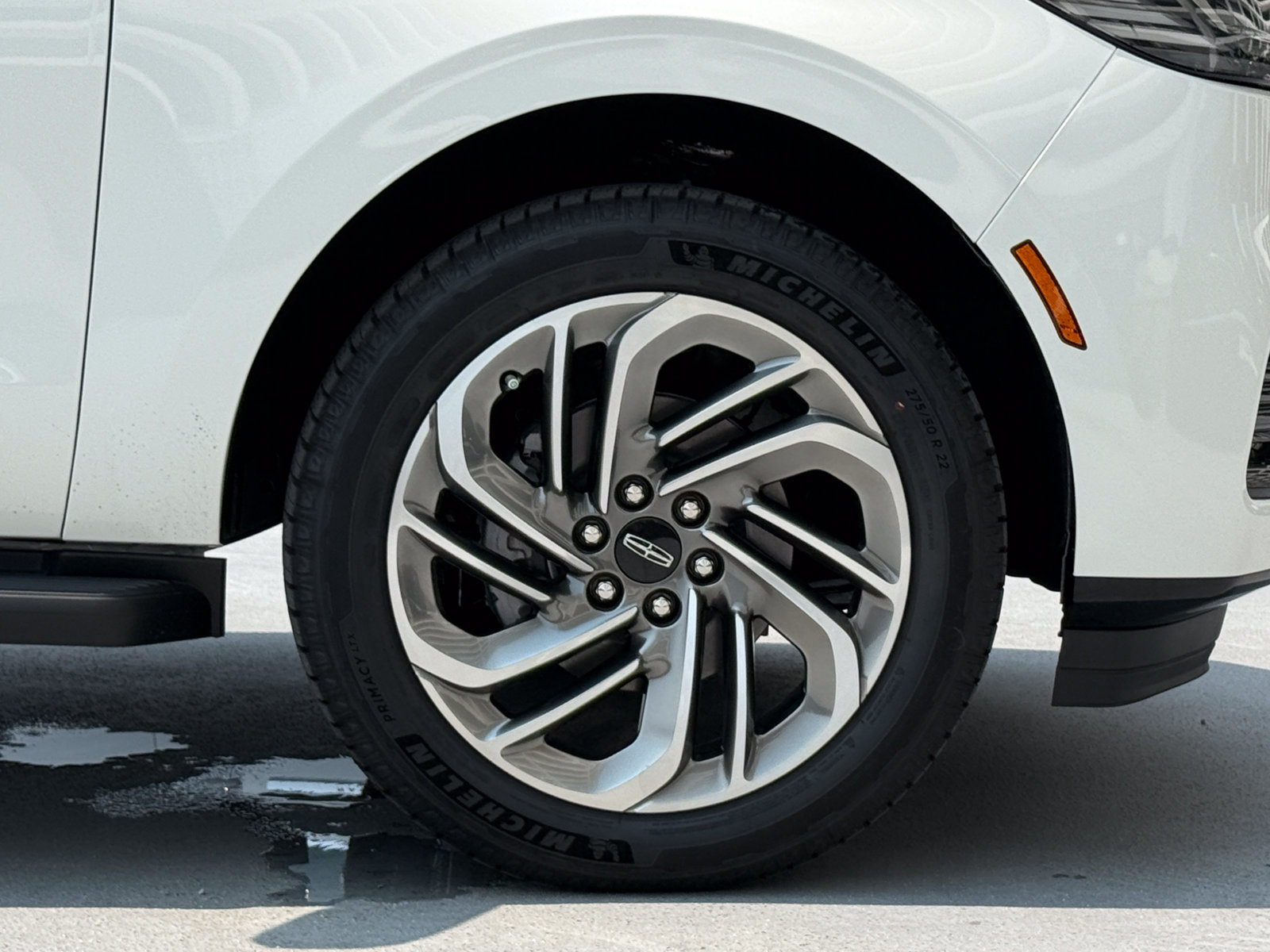 New 2027 Lincoln Navigator Premiere AWD/4WD image 10