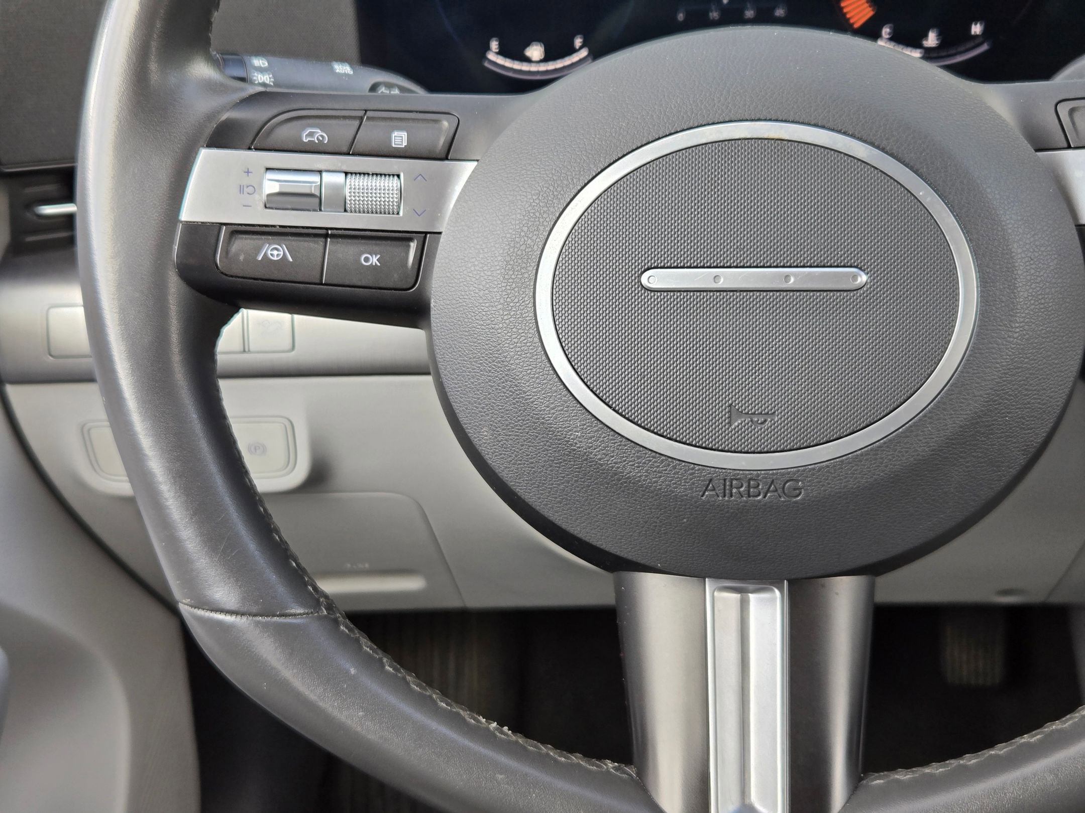 Used 2024 Hyundai Kona SEL FWD image 20