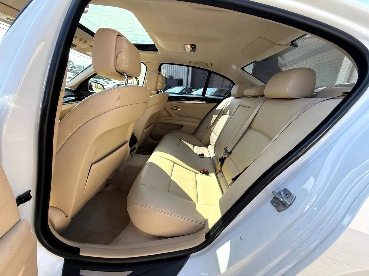 Used 2013 BMW 528i Sedan RWD image 26