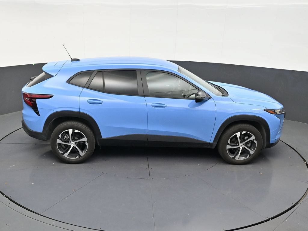 Used 2024 Chevrolet Trax RS w/ Driver Confidence Package FWD image 16