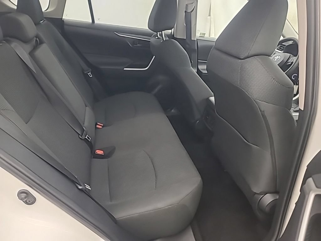 Used 2025 Toyota RAV4 LE AWD/4WD image 17