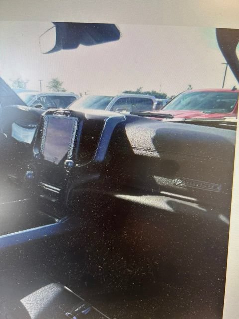 Used 2025 RAM 1500 Laramie AWD/4WD image 6