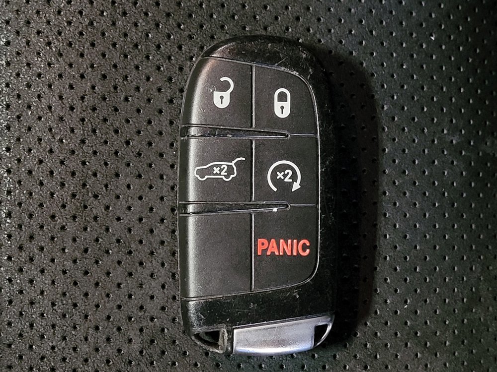 Used 2019 Jeep Grand Cherokee Altitude RWD image 32