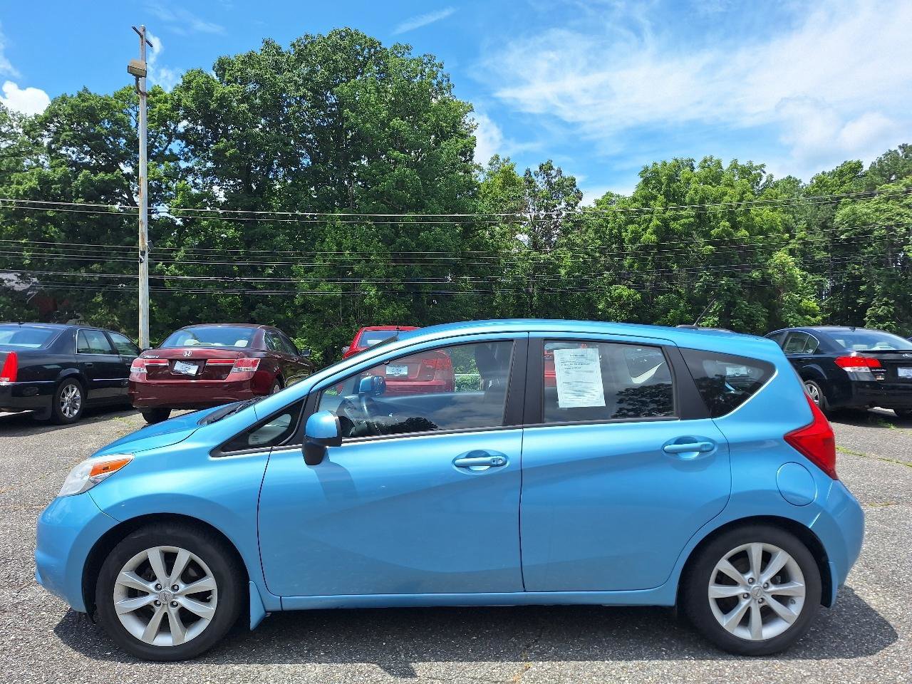 Used 2014 Nissan Versa Note SV w/ SL Package FWD image 5