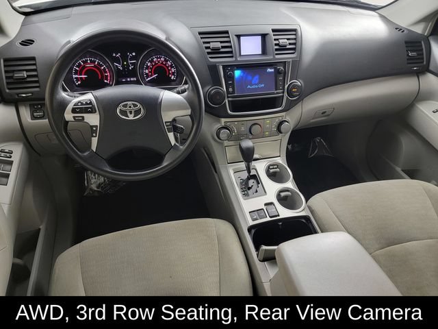 Used 2013 Toyota Highlander Plus AWD/4WD image 31