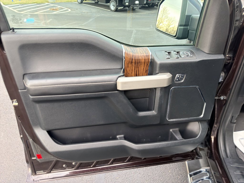 Used 2018 Ford F150 Lariat w/ Equipment Group 502A Luxury AWD/4WD image 13