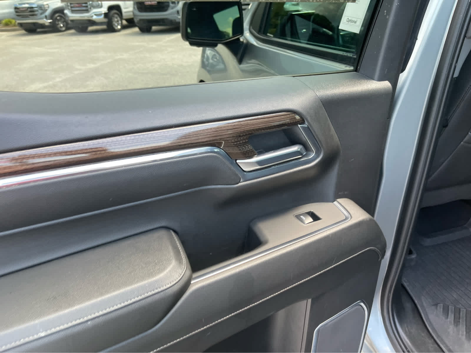 Used 2023 Chevrolet Silverado 1500 LT Trail Boss w/ LT Trail Boss Premium Package AWD/4WD image 20