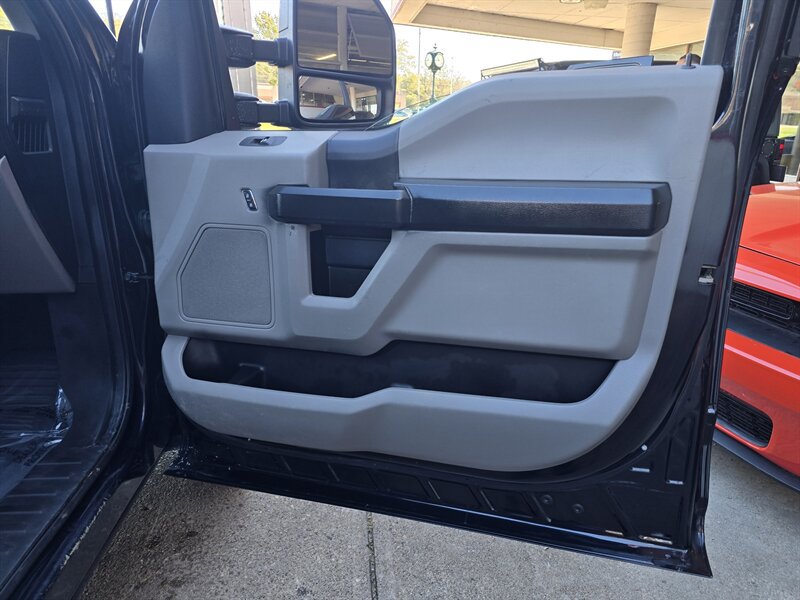 Used 2022 Ford F250 XL w/ Power Equipment Group RWD image 12