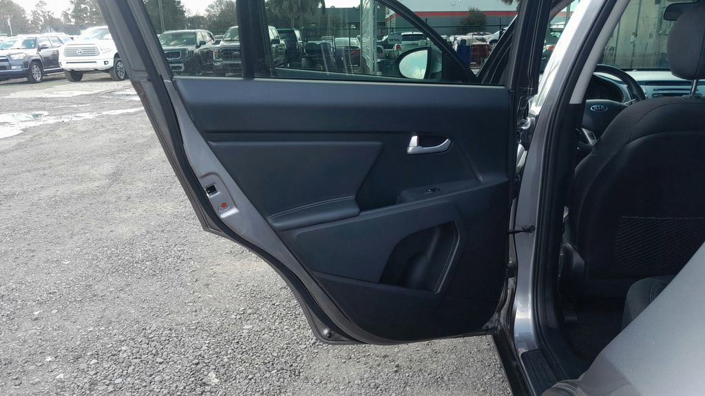 Used 2016 Kia Sportage LX image 29