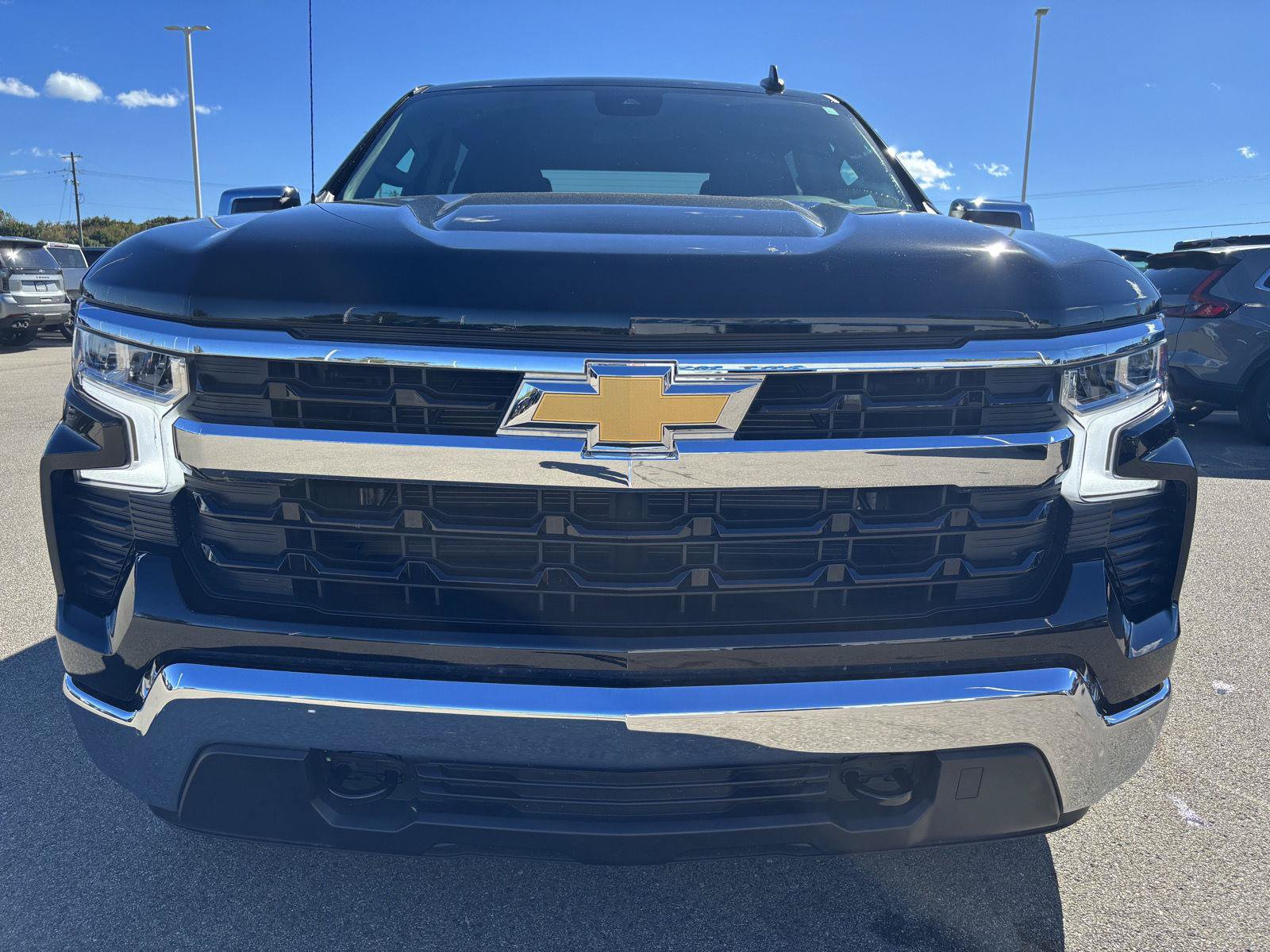 Used 2026 Chevrolet Silverado 1500 LT w/ Z71 Off-Road Package AWD/4WD image 8