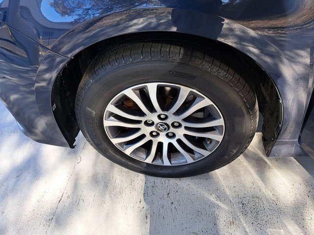 Used 2019 Toyota Sienna XLE Premium image 27