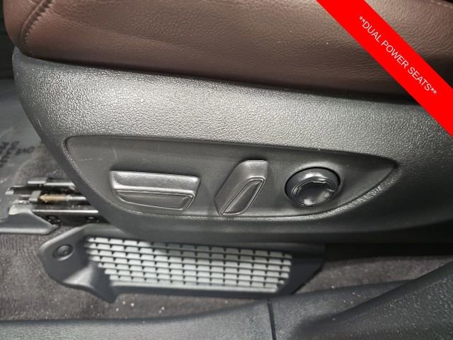 Used 2023 Toyota Sienna Platinum image 18