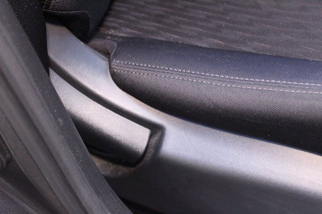 Used 2020 Nissan Rogue SV image 12