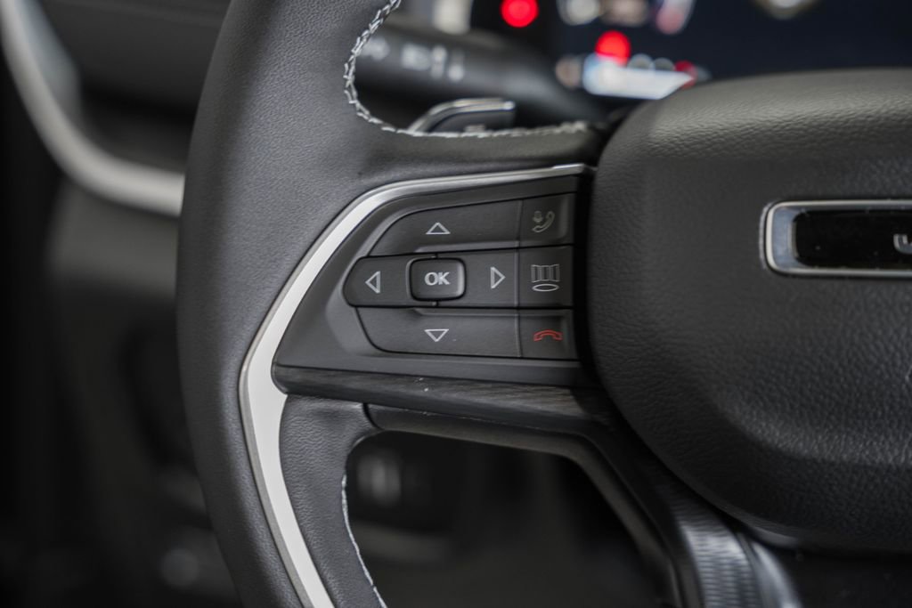 New 2025 Jeep Grand Cherokee Altitude w/ Trailer Tow Package image 26