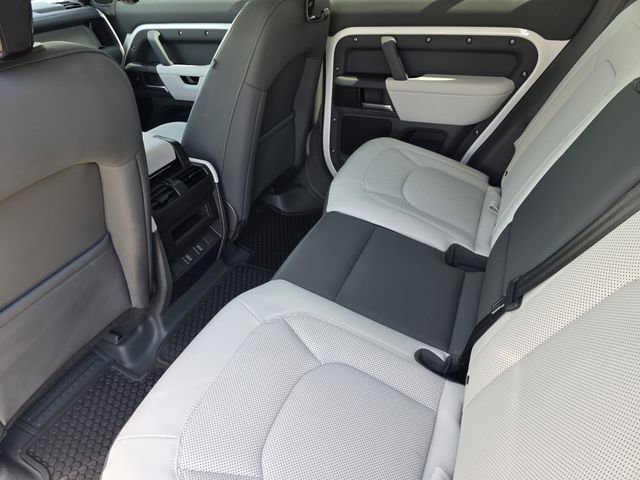 Used 2026 Land Rover Defender 110 S image 24