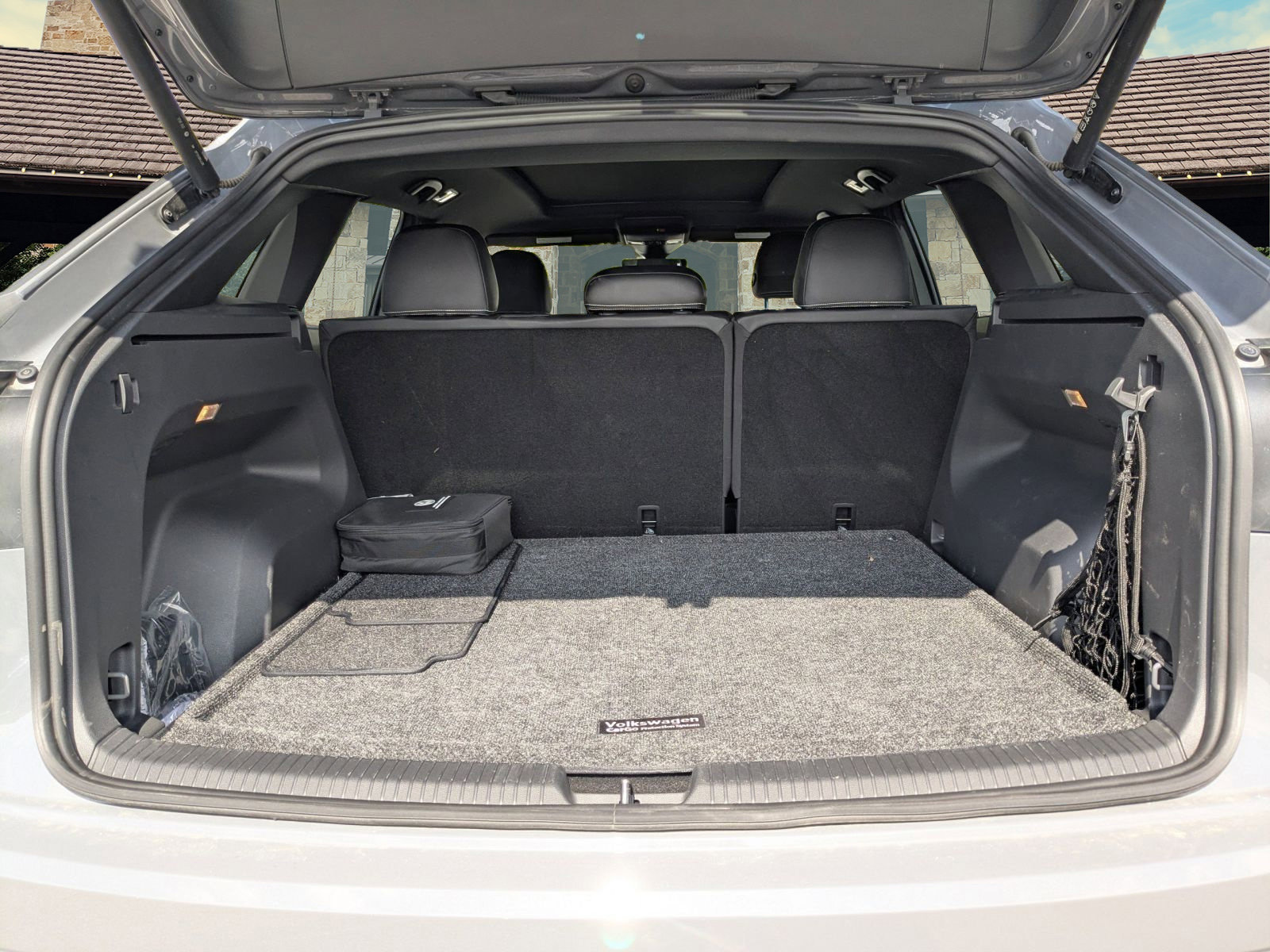 Used 2023 Volkswagen Atlas Cross Sport SEL image 18