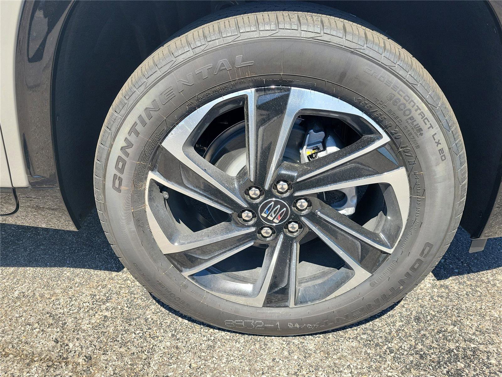 New 2026 Buick Enclave Sport Touring w/ Power Package image 6