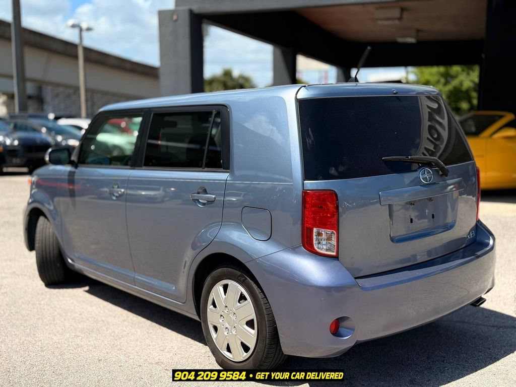 Used 2012 Scion xB FWD image 5